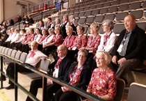 Katsellaan toisten harjoituksia,itse emme harjoitelleet. kuvaaja Anja virta